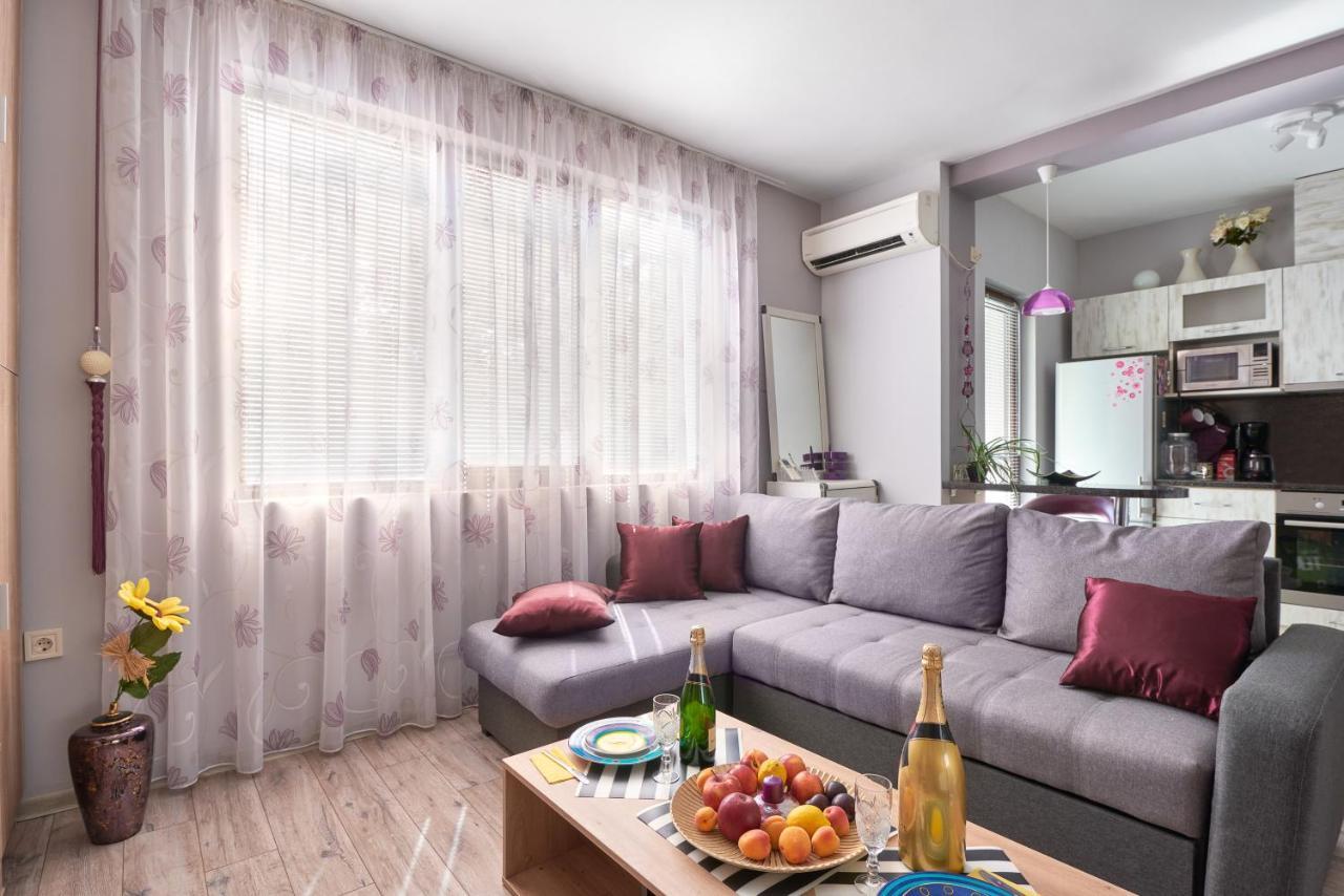 Ferienwohnung Ултра Виолет/Ultraviolet Burgas City Exterior foto